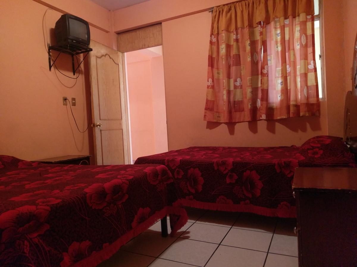 Hotel Cristal Nuevo San Juan Parangaricutiro Bagian luar foto