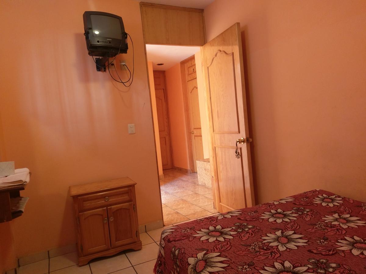 Hotel Cristal Nuevo San Juan Parangaricutiro Bagian luar foto